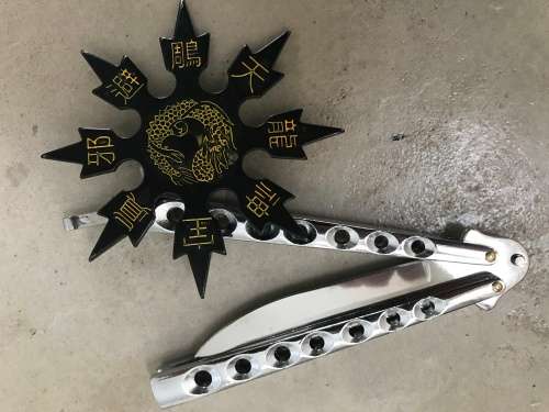 Kung Fu Butterfly knife and throwing star